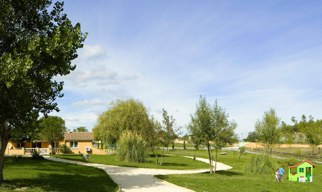 Opportunité Rare ! Village de Gîtes 4 ★ en Sud Ardèche
