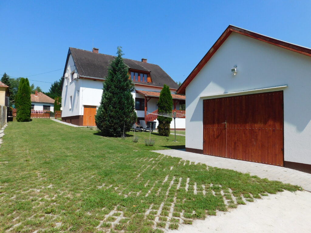 Zöld Zóna Lispe Camping és 8888 Vendégház