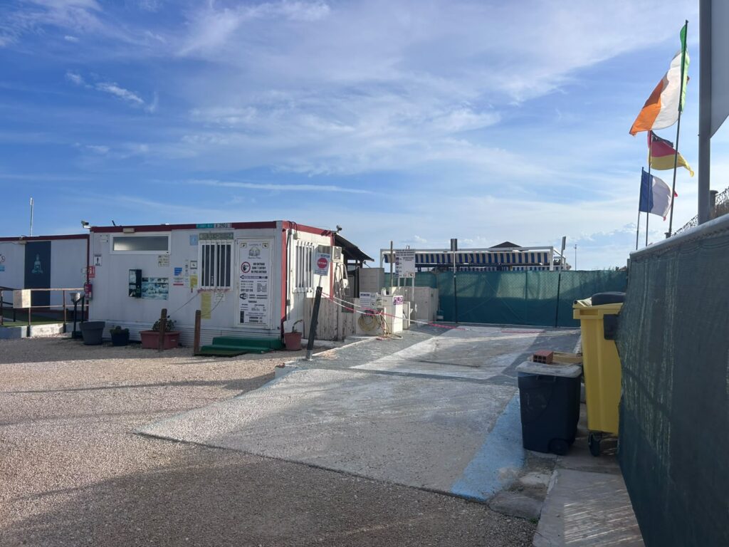 CAMPING 1* SANTA POLA